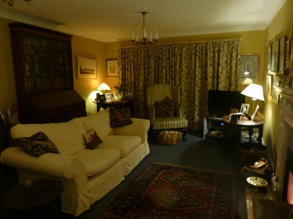 Ty Carreg Bed & Breakfast Llanwrtyd Wells Exterior photo
