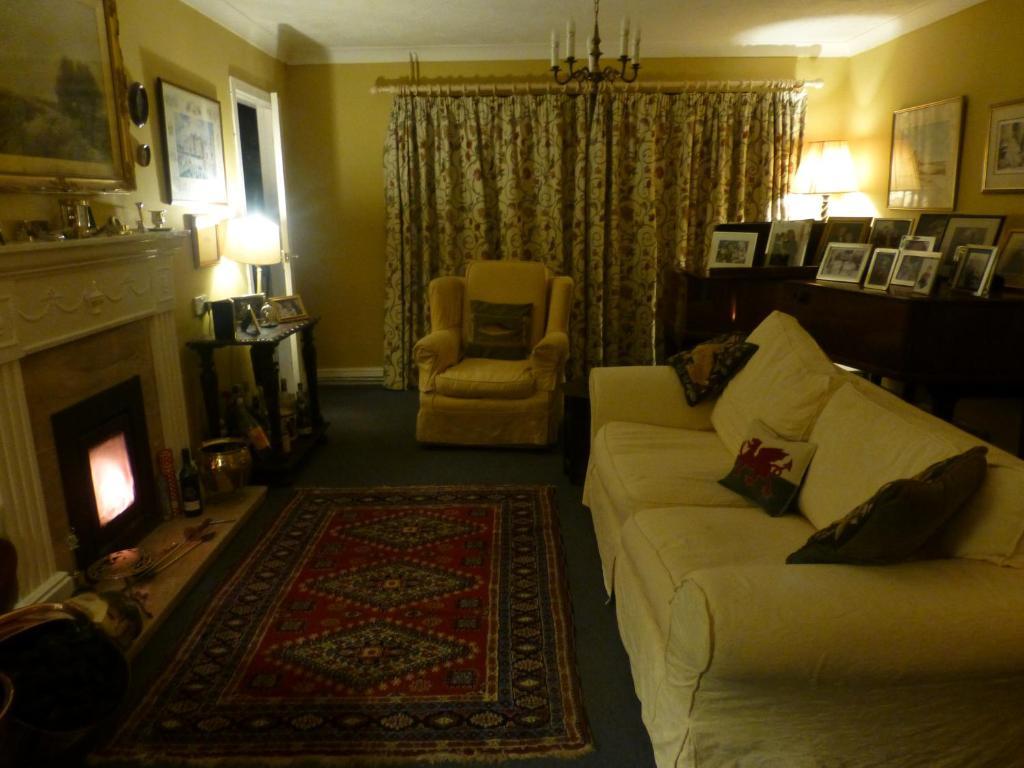 Ty Carreg Bed & Breakfast Llanwrtyd Wells Exterior photo